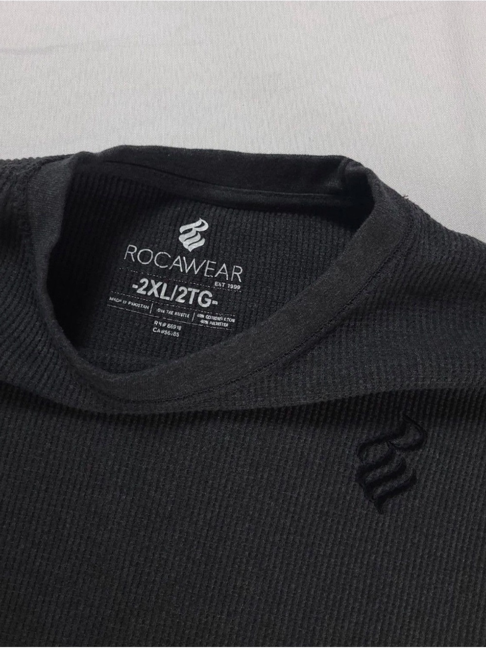 Vintage Y2K ROCAWEAR Gray Thermal Waffle Knit Long Sleeve Pullover Tee Size 2XL